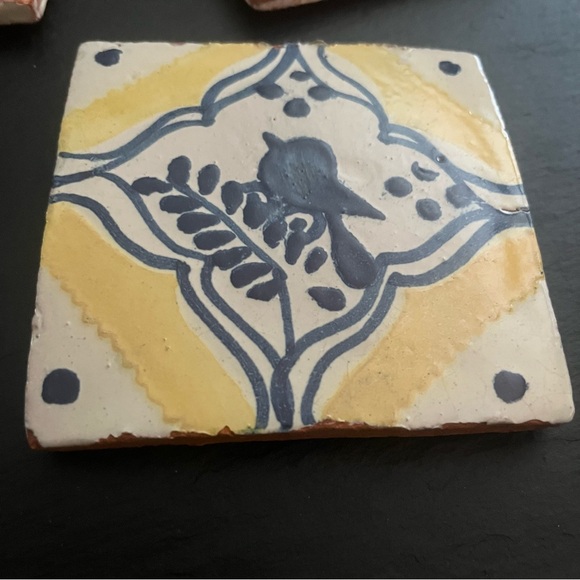 Mexican Hand Painted Terra-Cotta Talavera Vintage Tiles Set of 4 - Picture 9 of 10